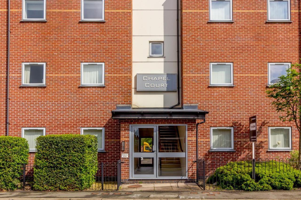 Chapel Court Apartments Cannock Exterior photo